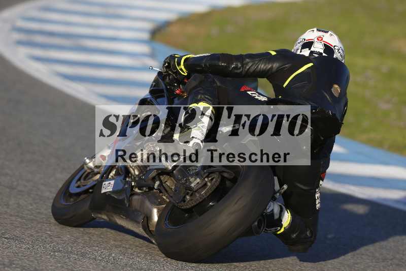/Archiv-2025/01 24.-27.01.2025 Moto Center Thun Jerez/gruen-green/backside